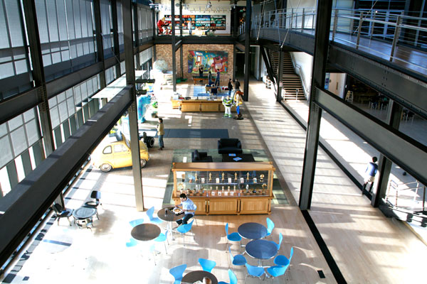 From atop the bridge, I can see the main hallway below.